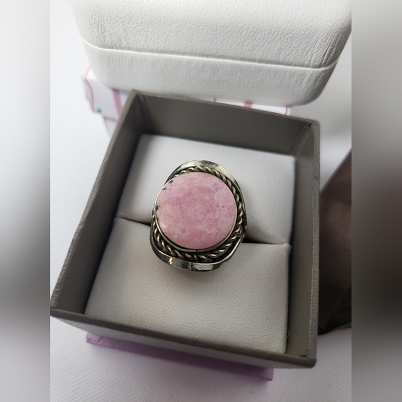 Ring - With natural, flat pink stone - Picture 2 of 6